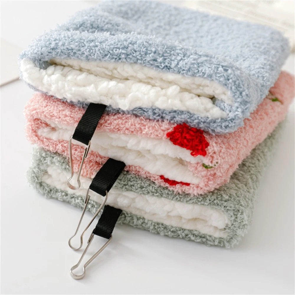 Cute Comfortable Small Pets Hanging Hammock Swing Bag Sugar Glider Sleeping Pouch Winter Warm Hamster Squirrels Ferret Nest Bed
Hanging Hammock Sleeping Pouch Sugar Glider