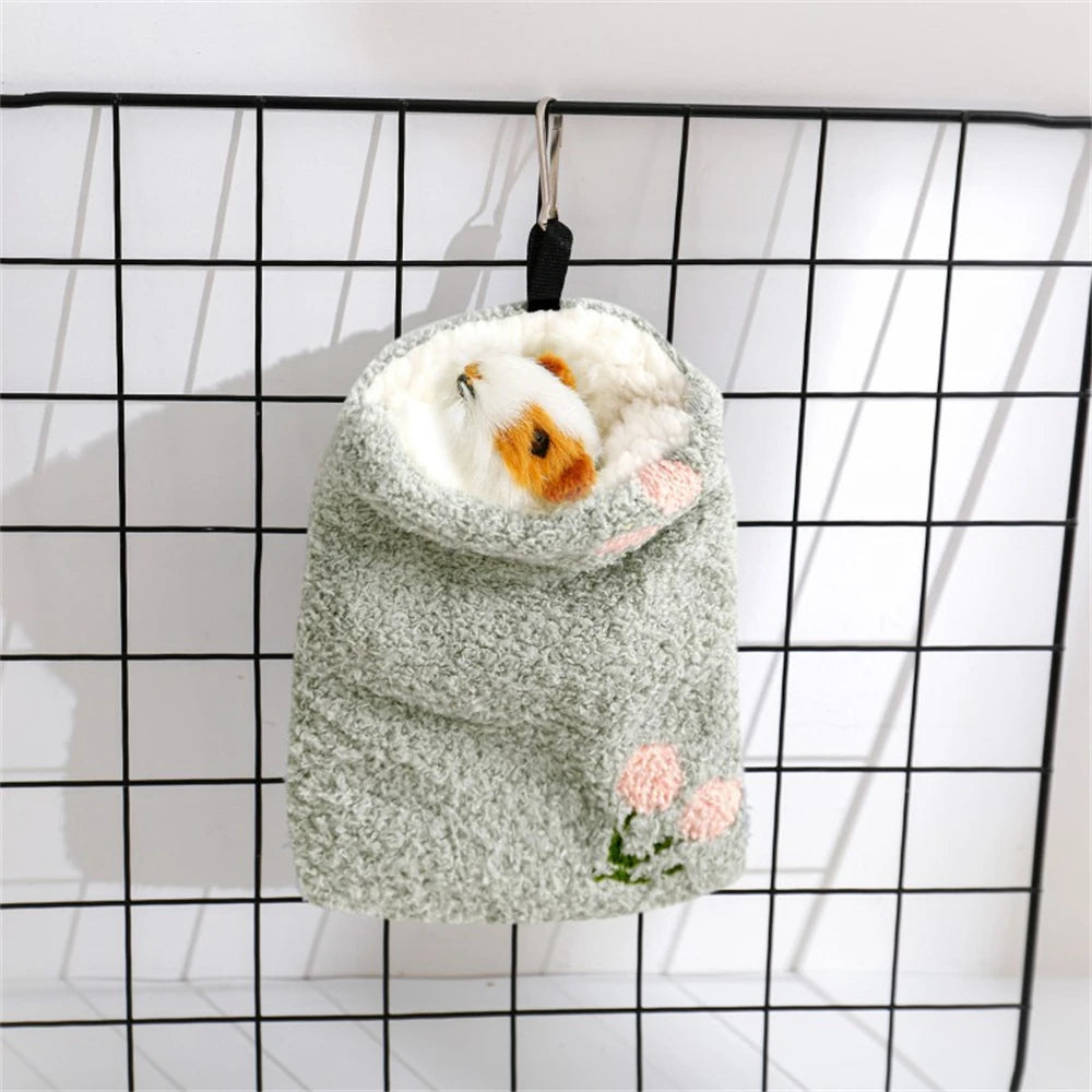 Cute Comfortable Small Pets Hanging Hammock Swing Bag Sugar Glider Sleeping Pouch Winter Warm Hamster Squirrels Ferret Nest Bed
Hanging Hammock Sleeping Pouch Sugar Glider