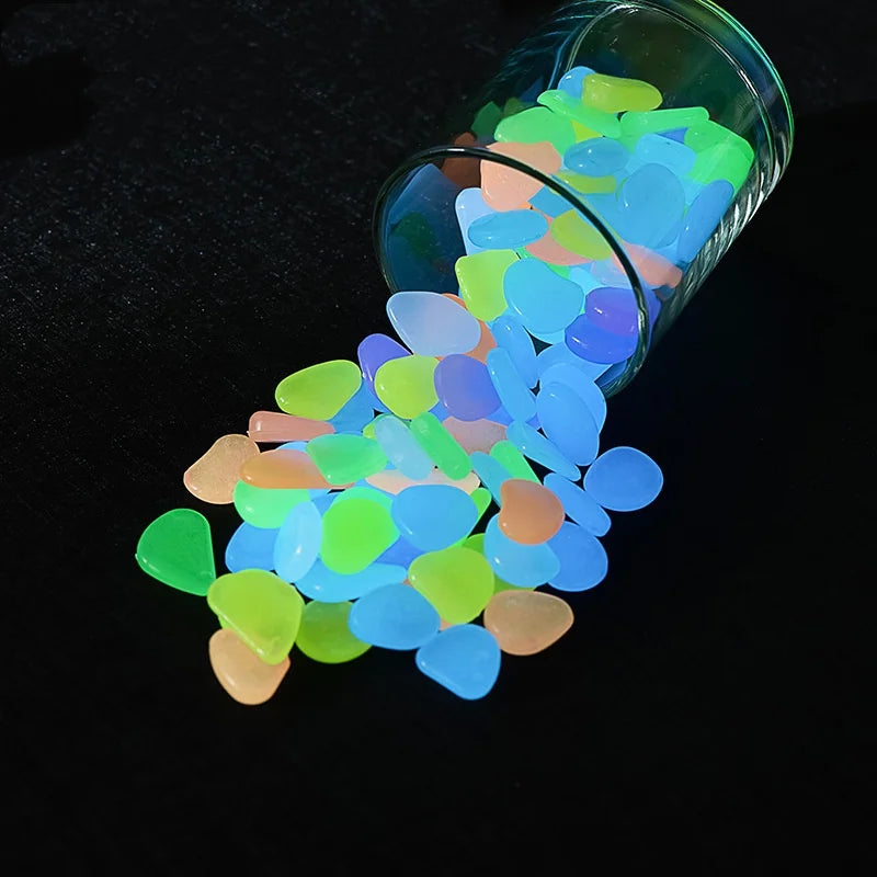 50/100Pcs Glow in the Dark Garden Pebbles For Sidewalk Garden Terrace Lawn Garden Patio Fish Tank Aquarium Decoration Glow Stone
50/100Pcs Glow In The Dark Fish Tank Stones